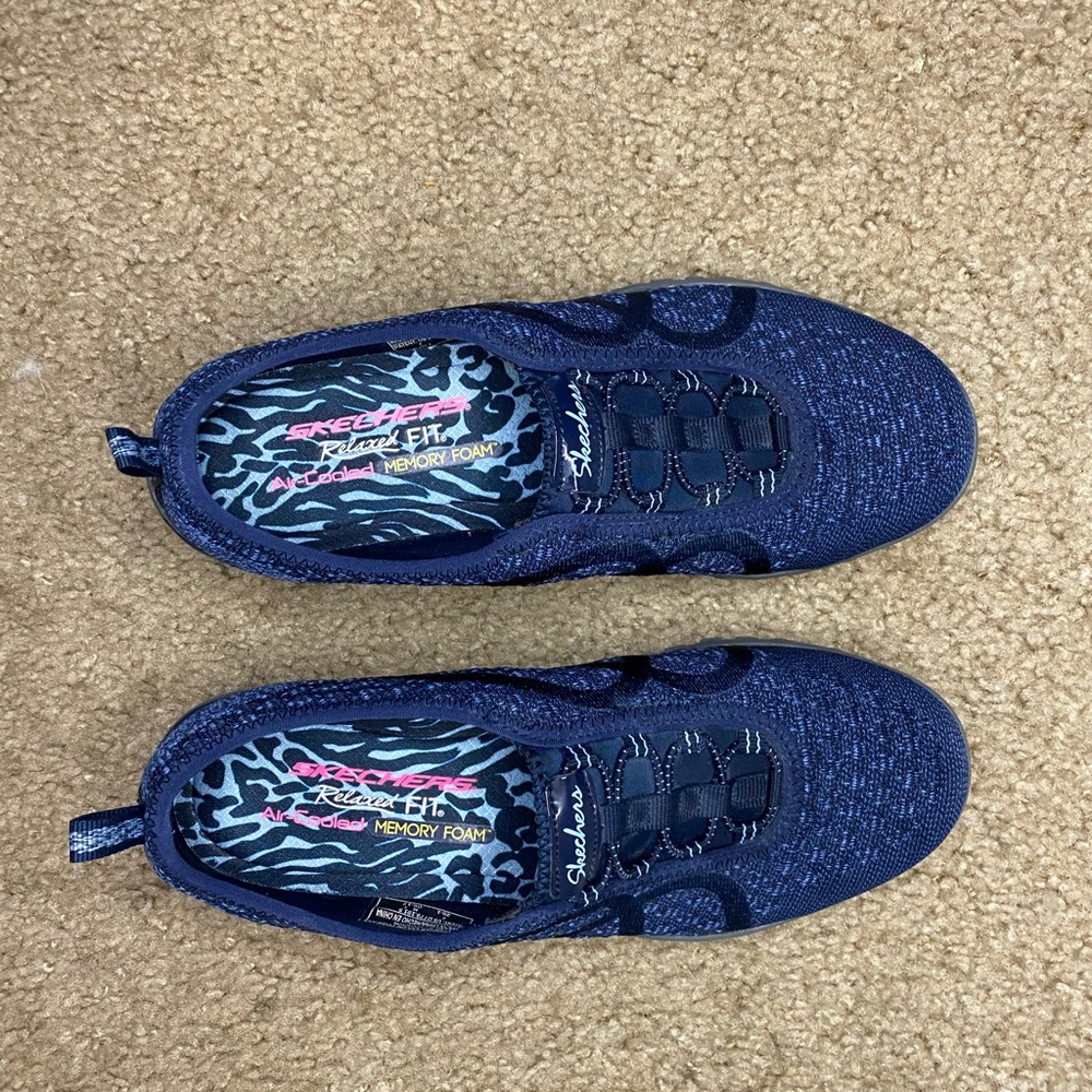 NWOB Skechers Relaxed Fit Breathe Easy Fortune-Knit Slip Ons - Picture 3 of 4